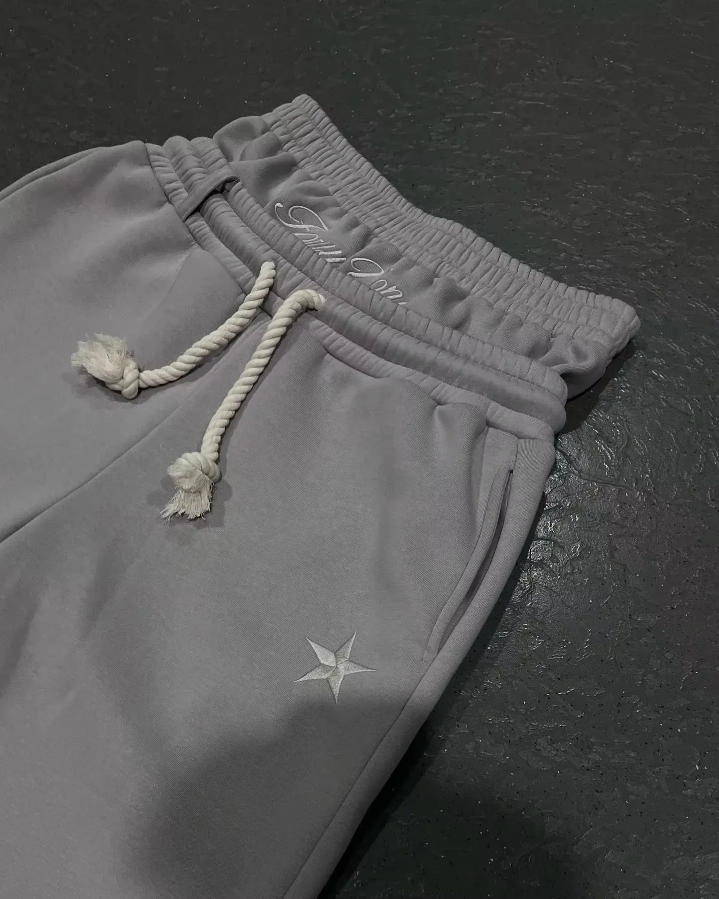 宽松阔腿裤子银灰色