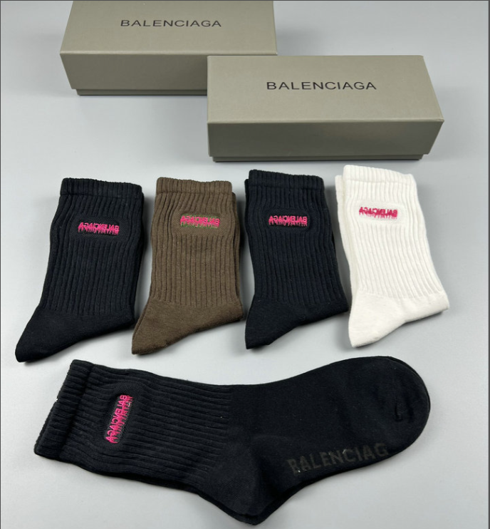 Balenciaga.2