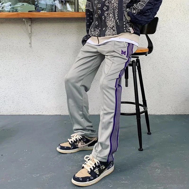 浅灰色紫条 ()