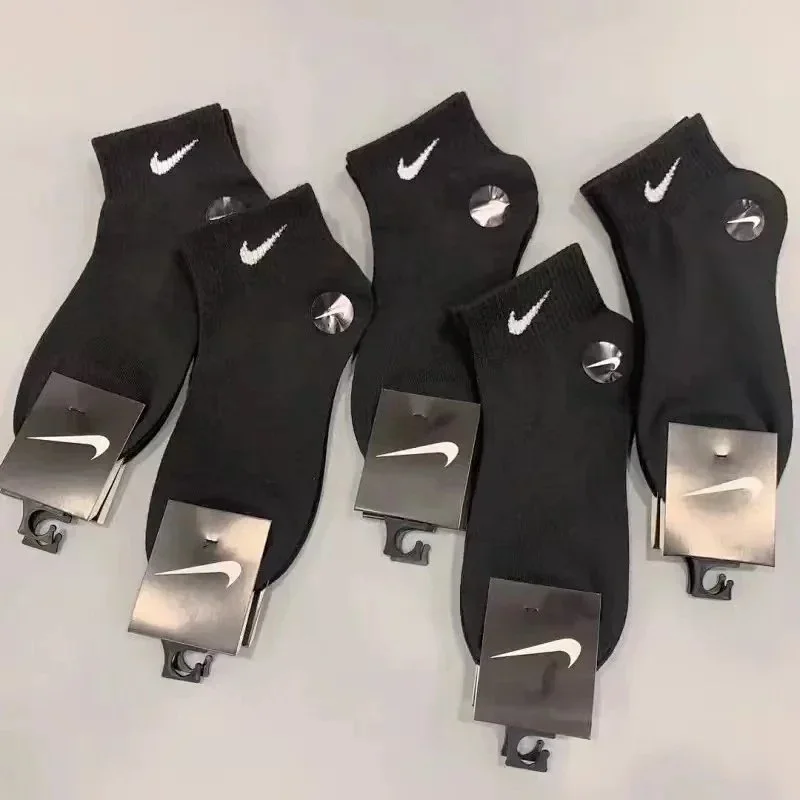 Nike 短筒黑色10双
