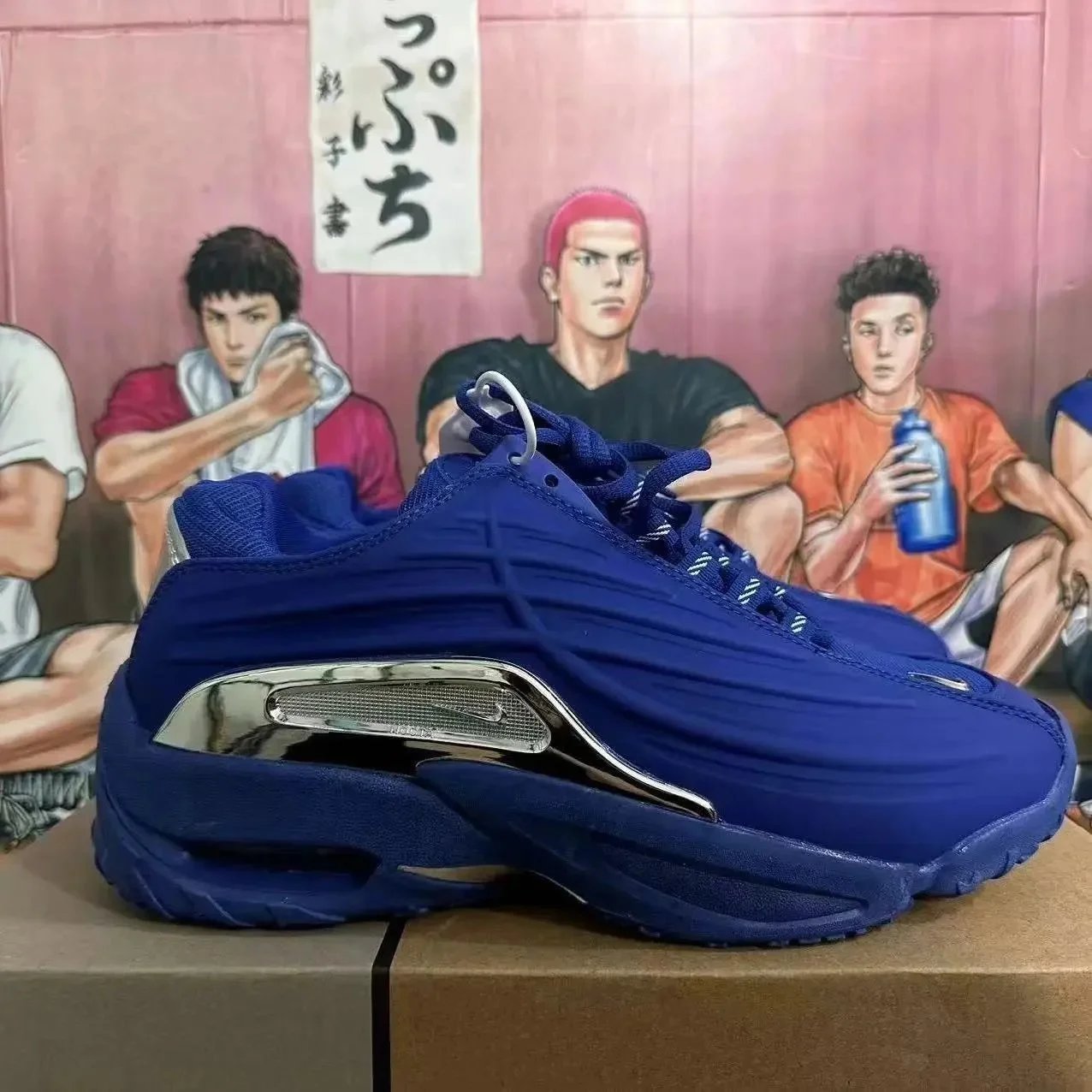 23