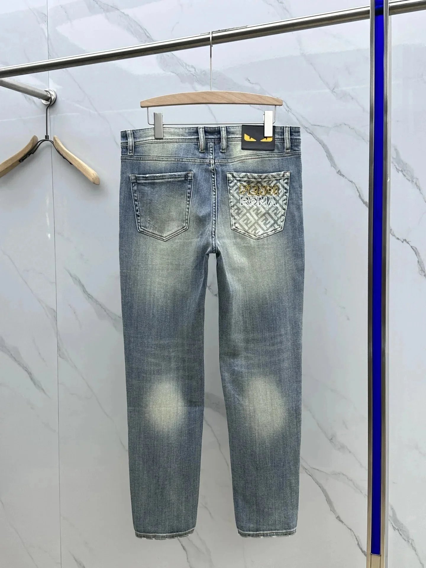 020307025
