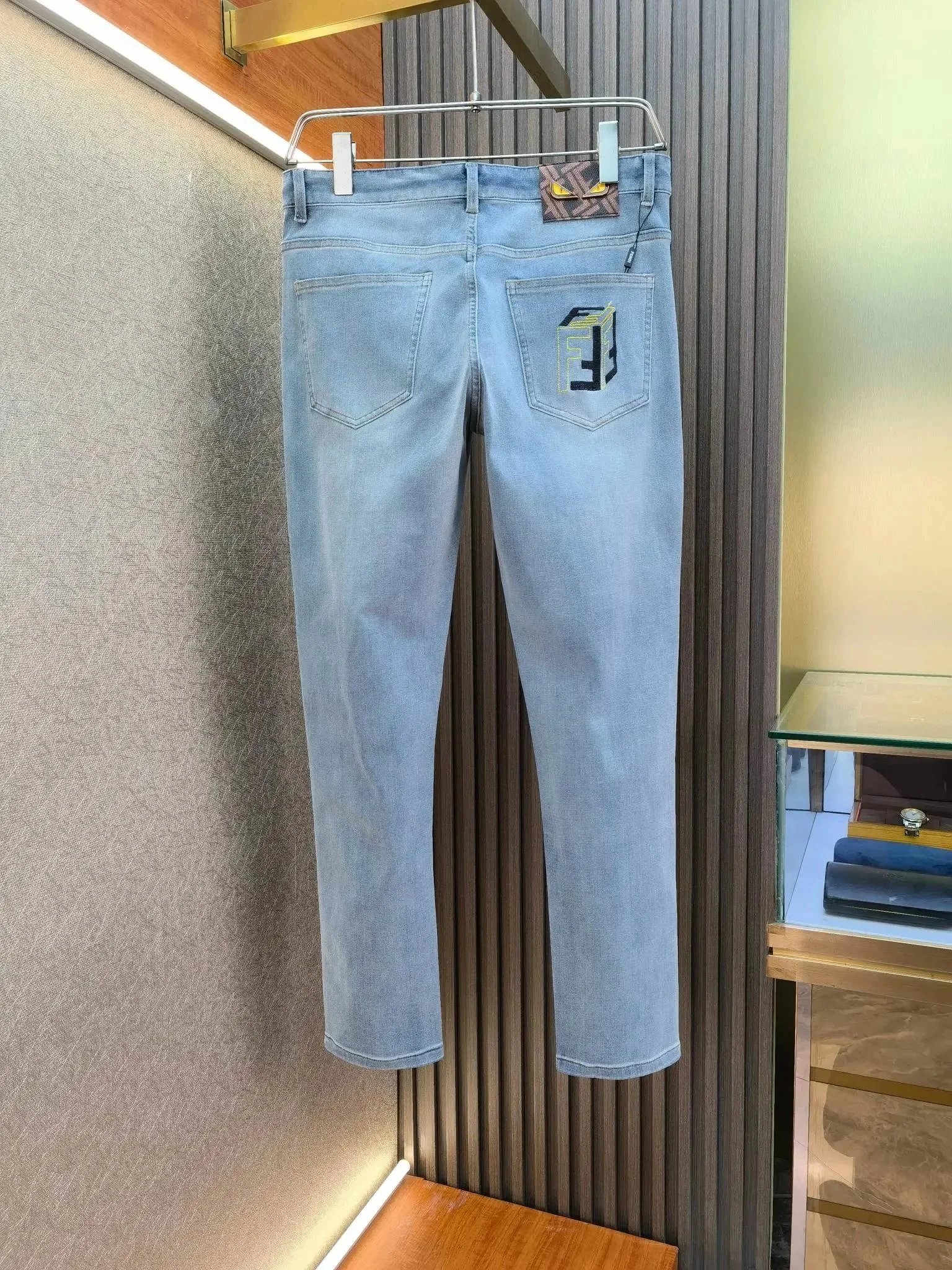 020307018