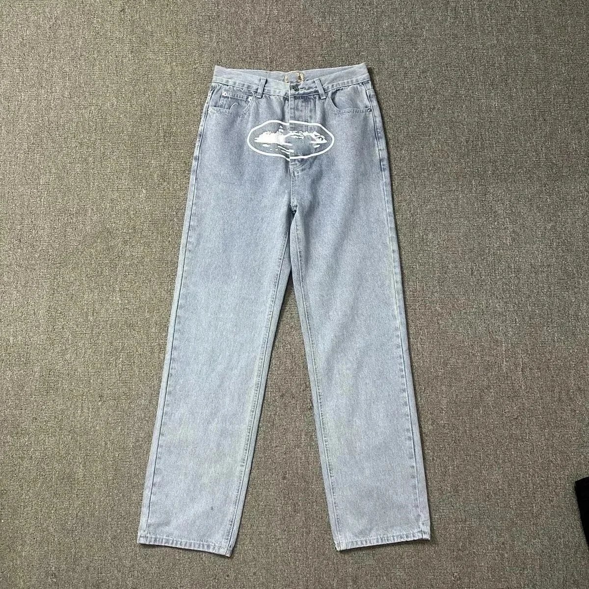 06
