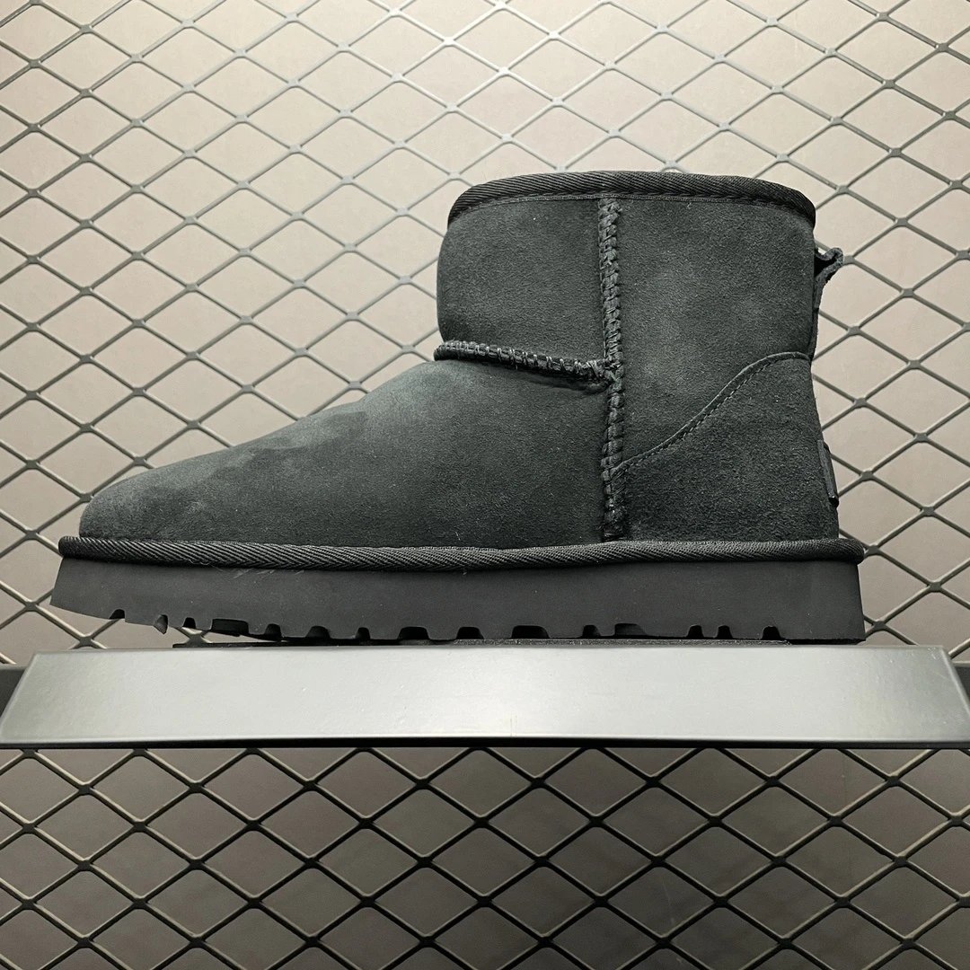 UGG 经典短筒 黑色1016222-BLK