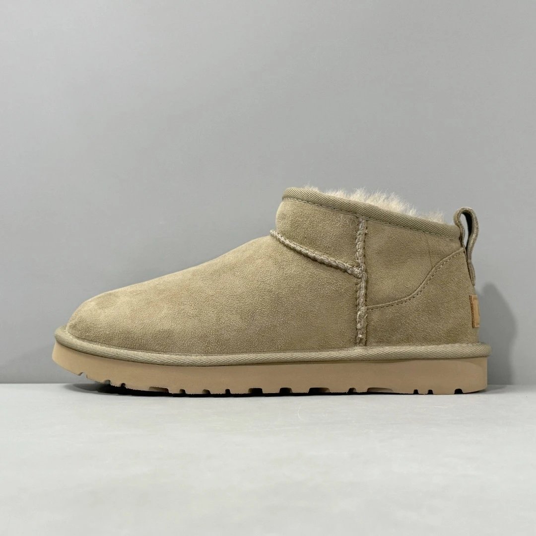 UGG 周冬雨 Mini短靴 棕色 1116109-ALP