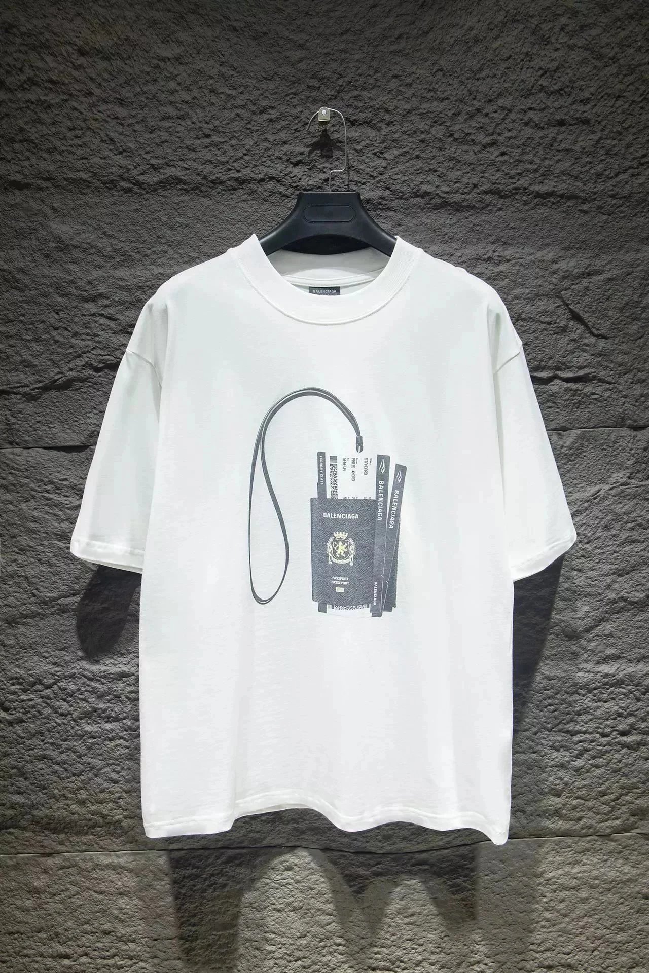 白色护照002