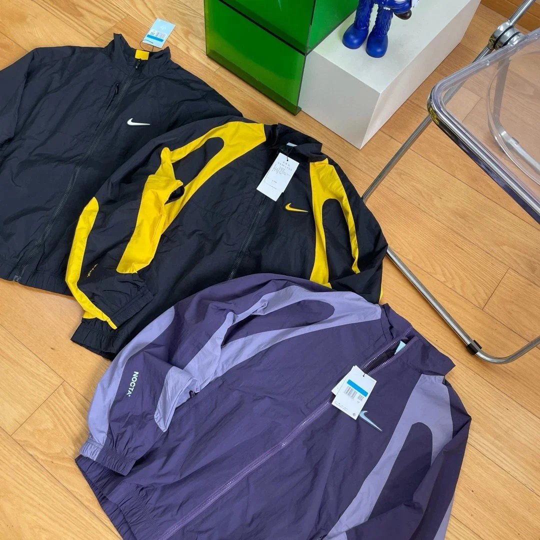 Nike Windbreaker Jacket Men's Sportswear Lightweight Track Jacket