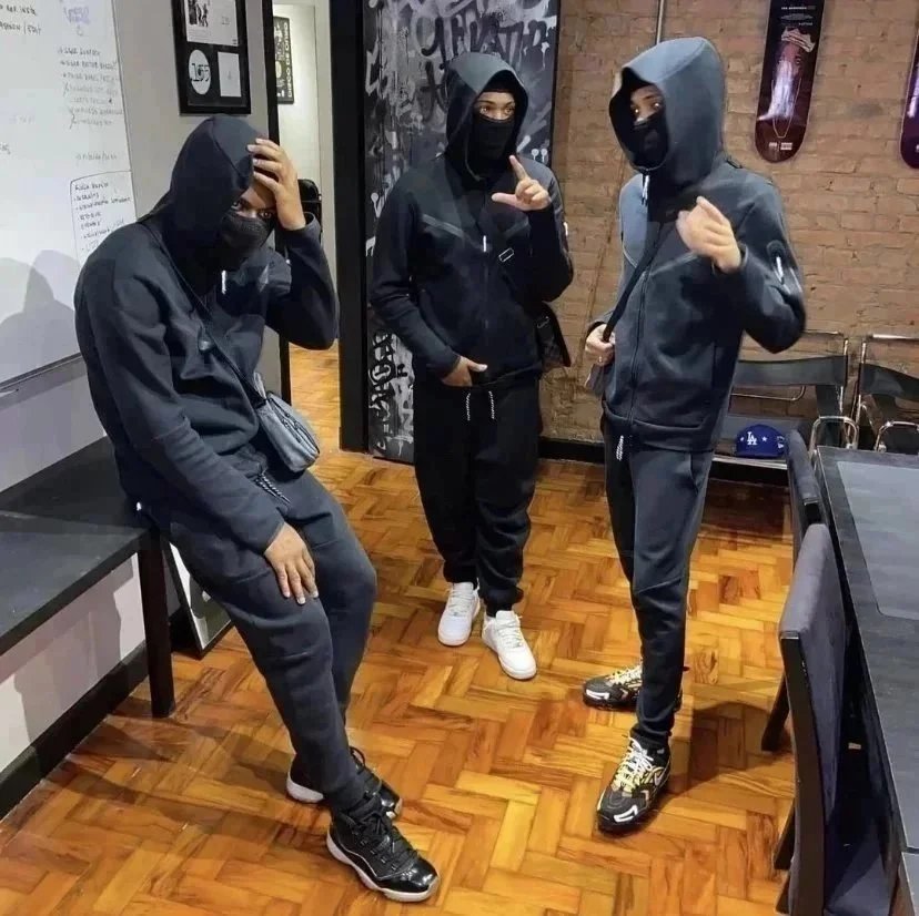 Men's Black Hoodie Sweatshirt Tracksuit Set with Matching Pants