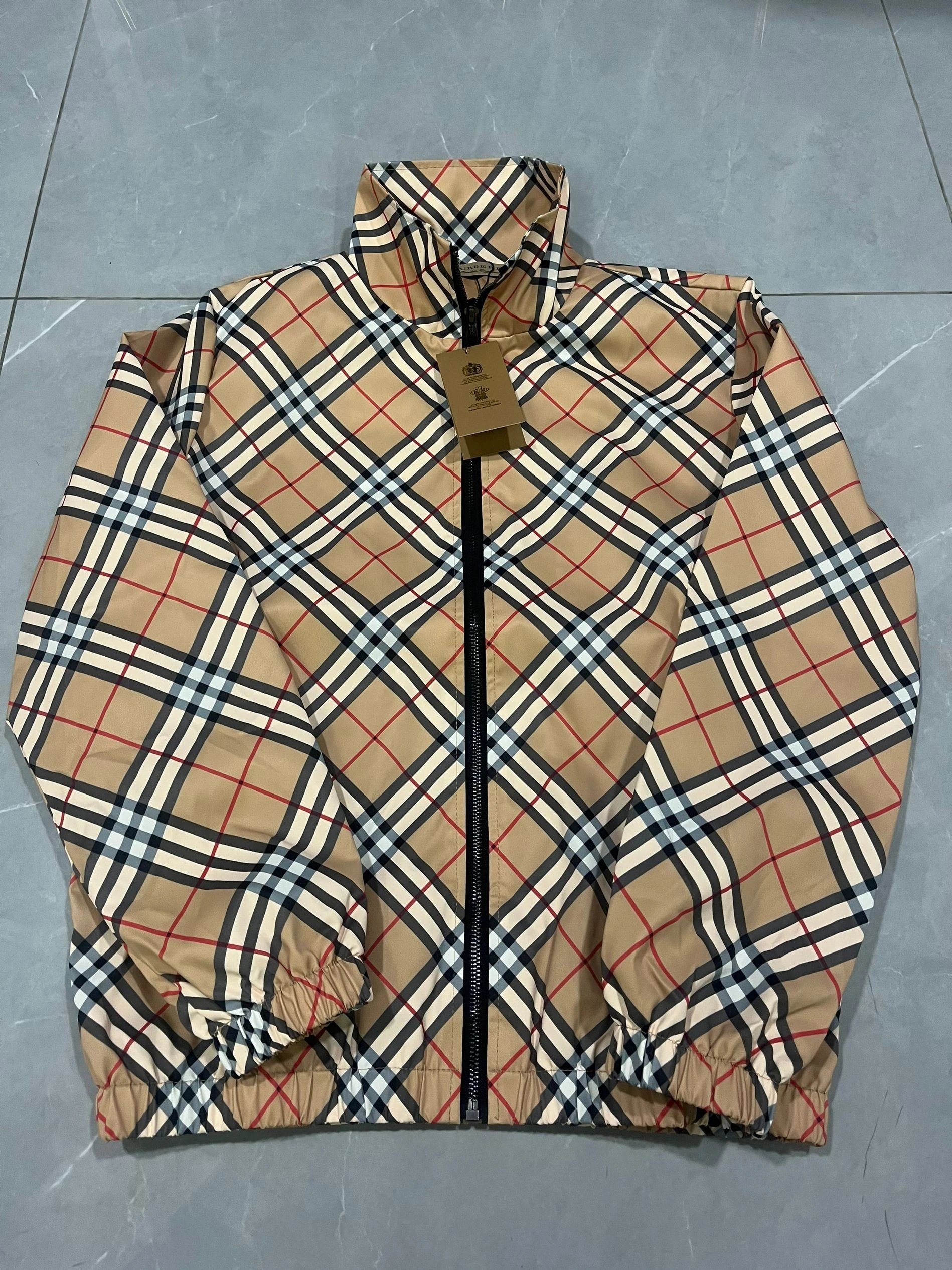 Burberry Check Pattern Windbreaker Jacket Men's Fashion Outerwear