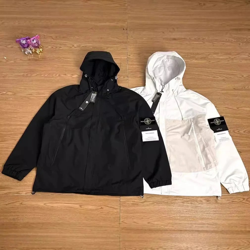 Onefourt Hooded Windbreaker Jacket Men's Lightweight Waterproof Outdoor Coat