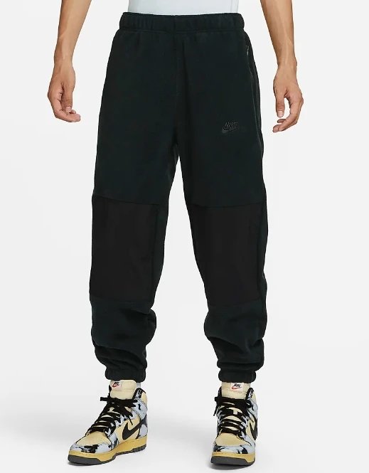 Nike Men's Black Jogger Sweatpants with Side Pockets