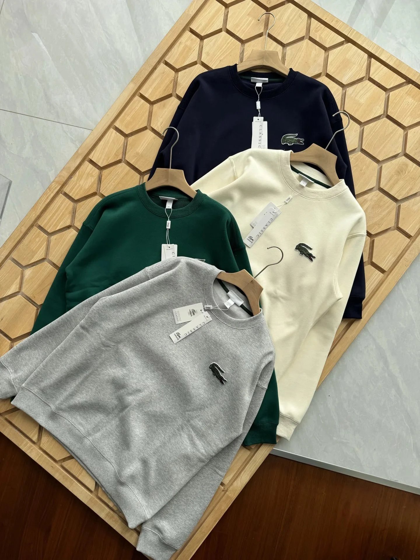 高质量短袖卫衣Laco