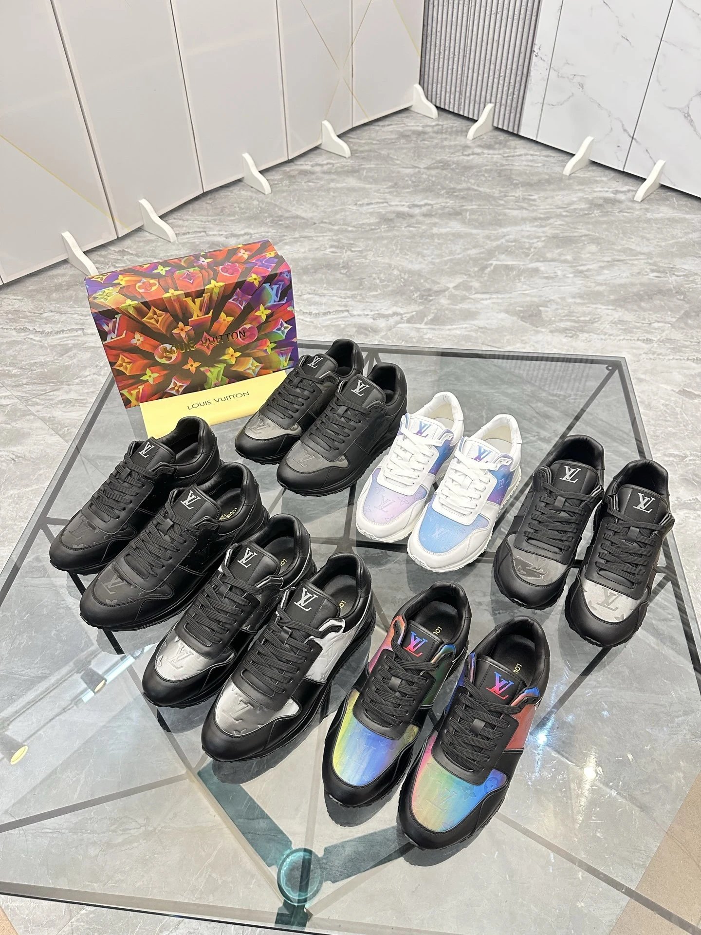 Louis Vuitton Trainer Sneakers Men Women Fashion Sport Shoes