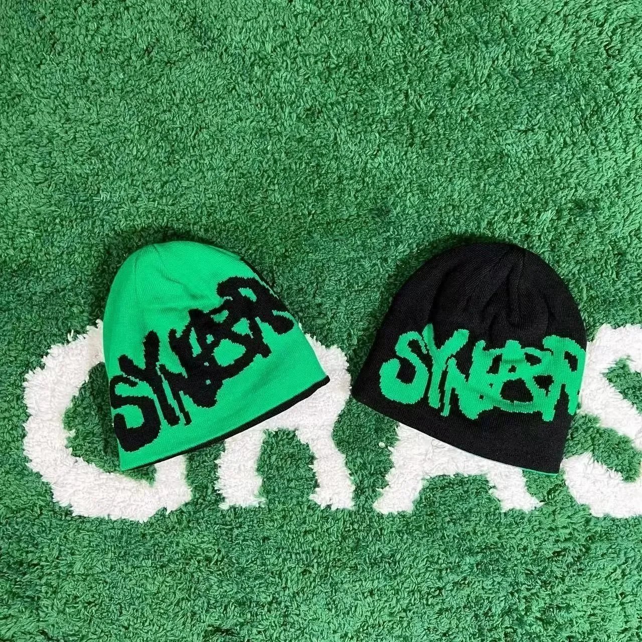 SYNBER Knit Beanie Hat Green and Black Graffiti Style