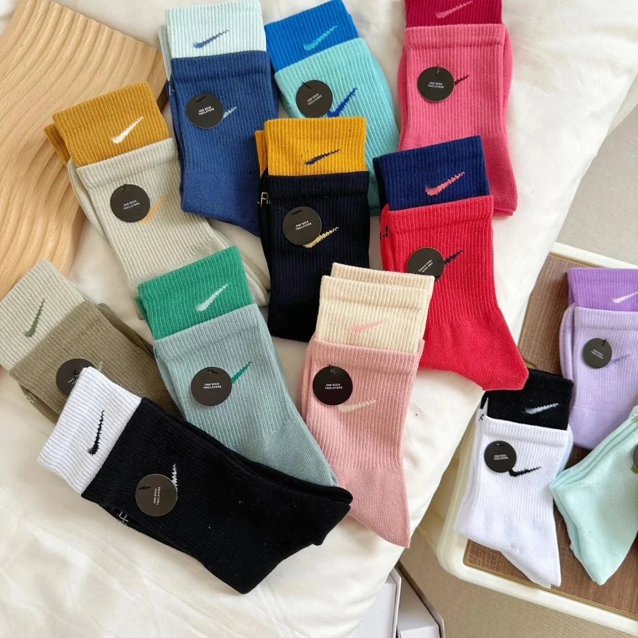 Nike Colorful Crew Socks for Men and Women
