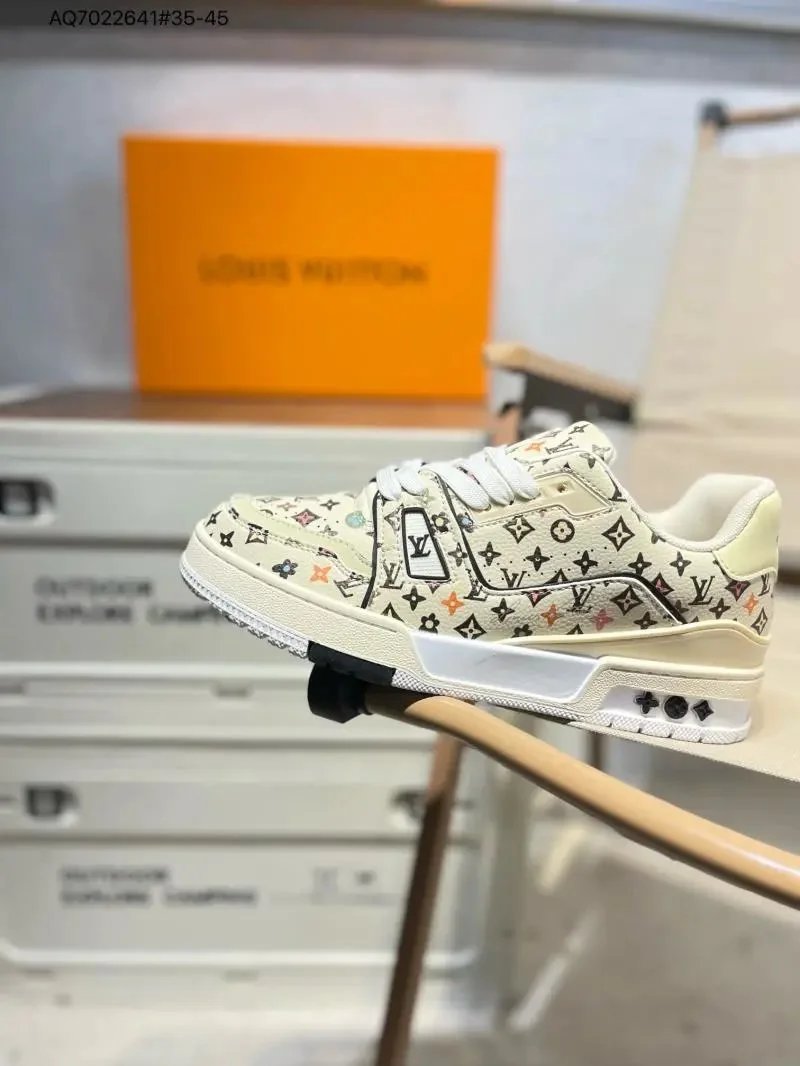 Louis Vuitton Monogram Sneakers White Low Top Fashion Shoes