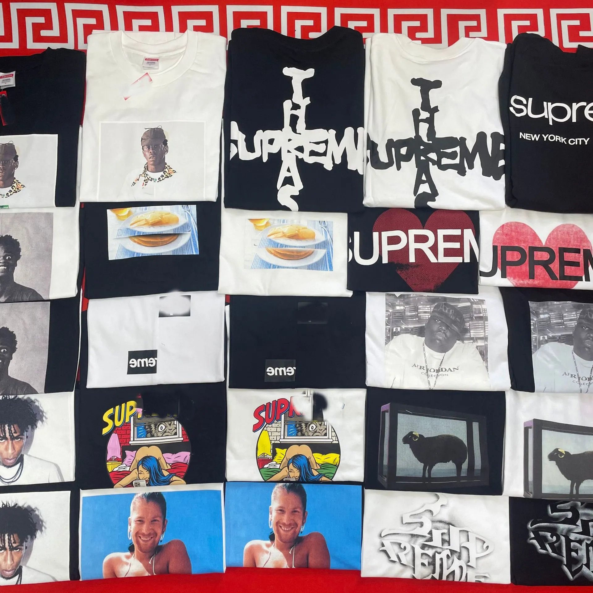 Supreme T-Shirts Collection - Streetwear Fashion