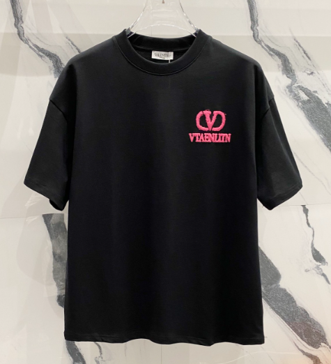 Black T-Shirt with Pink Logo VTAENLIN