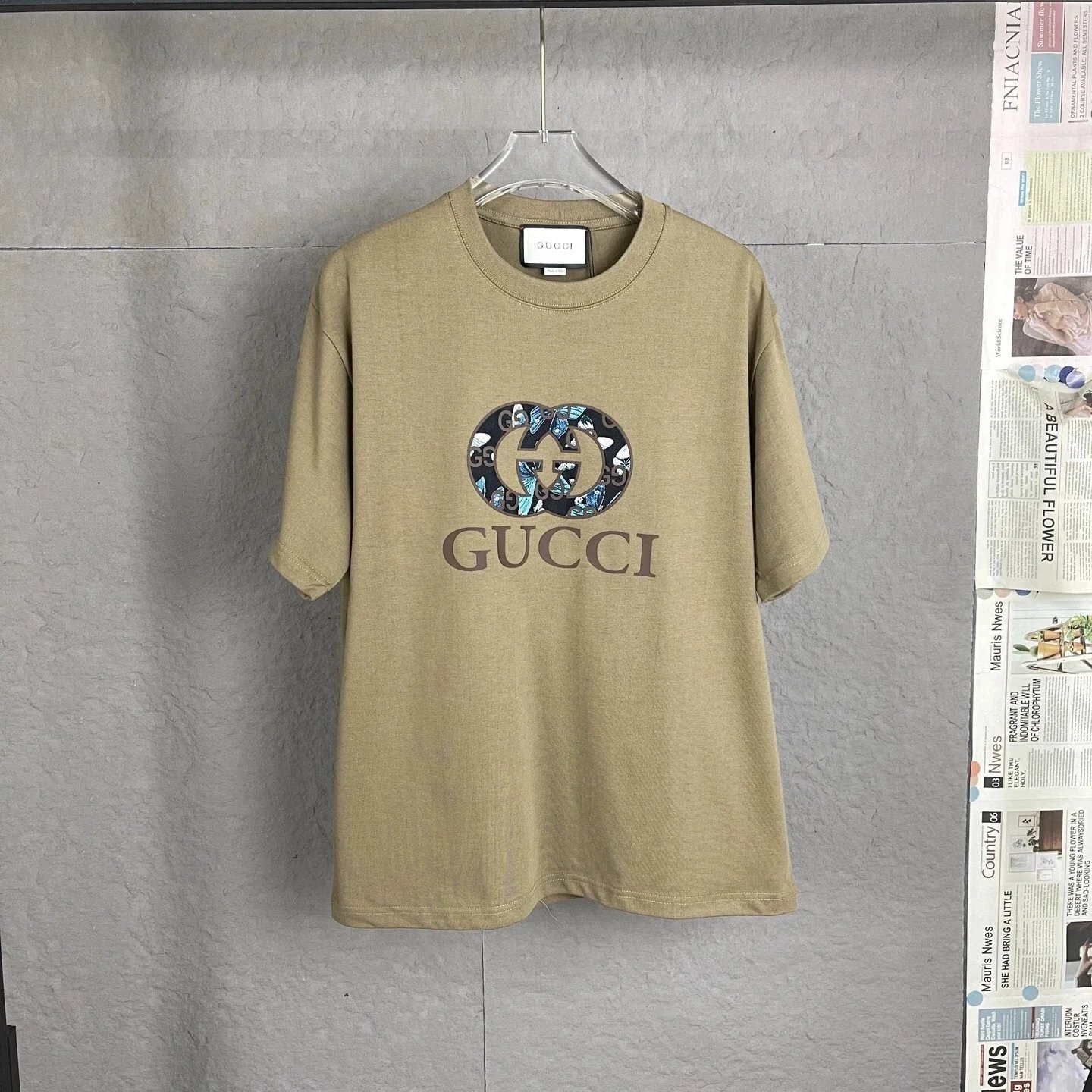 Gucci Logo Print T-Shirt Beige Casual Fashion
